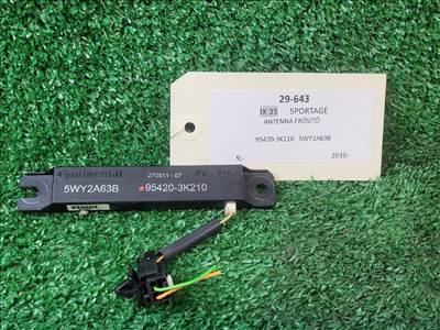 Hyundai Ix35 (lm, El, Elh) Antenna Erősítő B00006079 954203k210