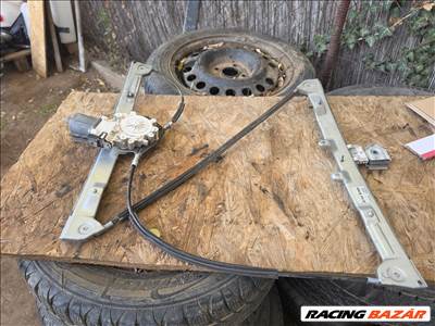 Mitsubishi Colt V Ablakemelő szerkezet és motor 