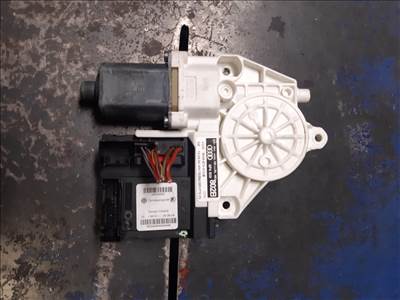 Audi A3 8P Jobb Hátsó Ablakemelő Motor