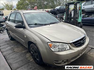 Kia Cerato 1.5CRDI bontott alkatrészei
