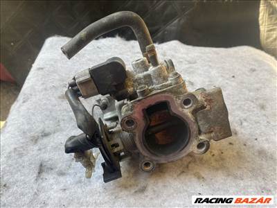 Suzuki Swift III 1.3 GL fojtószelep  1813783e11