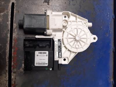 Audi A3 8P Jobb Első Ablakemelő Motor