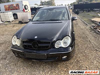 Mercedes C-osztály W203 motorháztető 