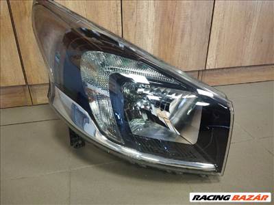 Opel Vivaro B / Renault Trafic 2014-2019 jobb fényszóró 260107798r 93867953