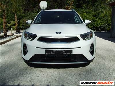 Kia Stonic FEHÉR ajtó 