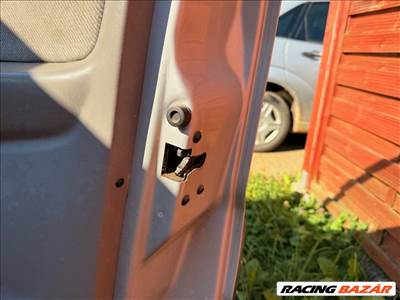 Mazda Tribute 2.0B jobb első ajtózár 