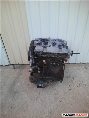 Toyota Corolla Verso (E121) Motor blokk 5370