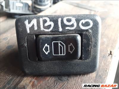 Mercedes 190 W201 ablakemelő kapcsoló 1 db