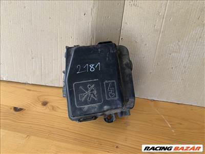 Renault/Dacia motortéri biztosítéktábla 243809584r