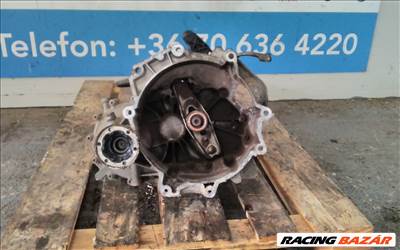 Volkswagen LVC bontott váltó