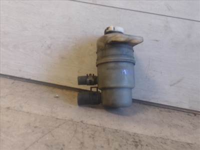 MITSUBISHI Grandis Szervóolaj tartály