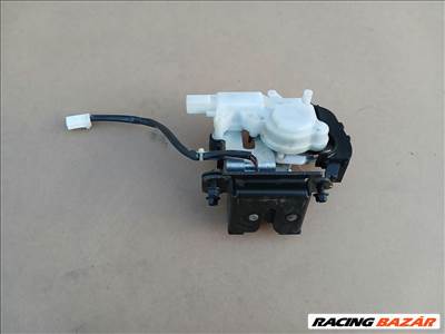 Mazda 2 csomagtérajtó zár eladó!