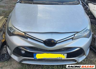 Első lökháritó 2016 Toyota Avensis T27 gyári Kompletten eleje tüzfaltól 