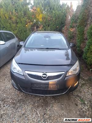 Opel astra j minden alkatrésze