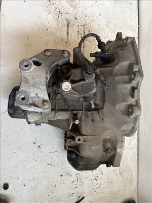 Opel Corsa E 1.4 Benzin Váltó B14 XER 5 sebességes F17FS394