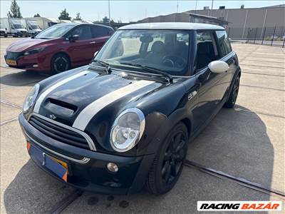 Mini Cooper R53 S bontott alkatrészei eladók