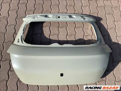 Suzuki Swift (2024-től) Új csomagtérajtó 