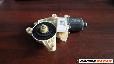 Mercedes C-osztály W204 bal hátsó ablakemelő motor a2048200542