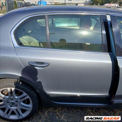 Skoda Superb ll Jobb hátsó ajtó 