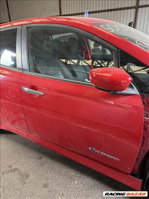 Nissan Leaf II jobb első ajtó piros