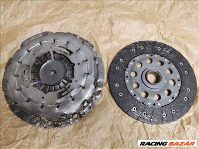 BMW E90 E91 E92 E93 F30 F31 F80 F34 új luk kuplung szett  124052310