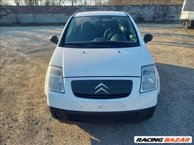 Citroën C2 1.4 hdi bontott alkatrészei fehér