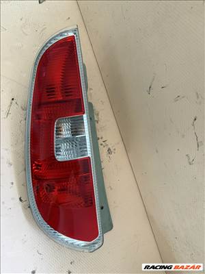 Skoda Roomster Bal hátsó lámpa 