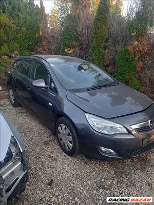 Opel Astra J bontott alkatrészei