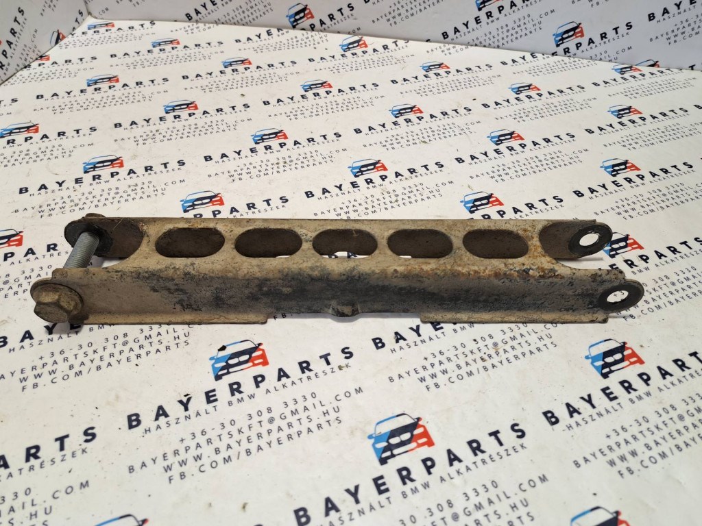 BMW E81 E82 E87 E88 E90 E91 E92 E93 E84 X1 bal jobb hátsó alsó létra lengõkar 4. kép
