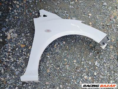 Mazda 2 (DY) sárvédő 