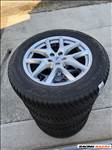  18" újszerű (gyári felni) alufelni, rajta 235/60 újszerű Nokian téli gumi 