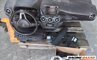 Mercedes B 180 Légzsák szett 