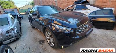 Infiniti FX / QX70 bontott alkatrészei