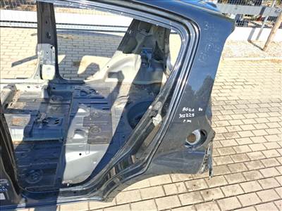 Opel Agila bal hátsó negyed