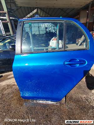 Toyota Yaris (XP90) Bal hátsó ajtó