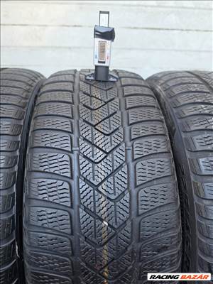  225/4518" újszerű Pirelli téli gumi gumi