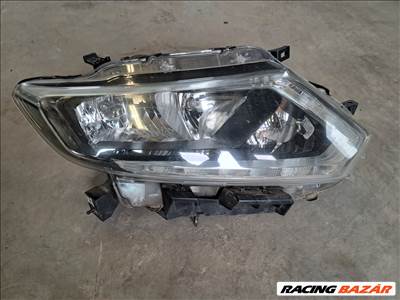 NISSAN X-TRAIL (T32) Jobb fényszóró 