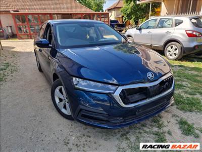 Skoda Octavia IV (NX) 1.5 TSI DPC bontott alkatrészek, bontás, bontott jármű