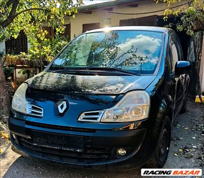 Renault Modus bontás