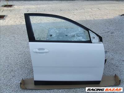 Kia Stonic jobb első ajtó 
