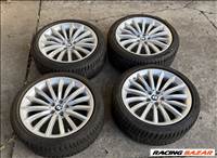  5x112 lyukosztású 19" újszerű (gyári felni) alufelni, rajta 245/40 használt Pirelli téli gumi 