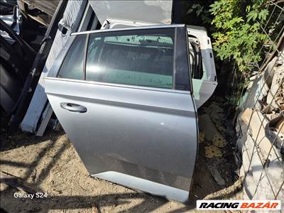 Skoda superb 3  jobb hátsó kombi ajto 
