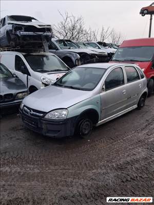 Opel Corsa C bontott alkatrészei