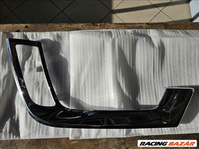 Suzuki Vitara 2017- jobb menetfény keret 7175186r000pg