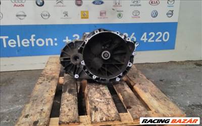 Volvo 2,0TDCI 8G9R-7002 PF bontott váltó