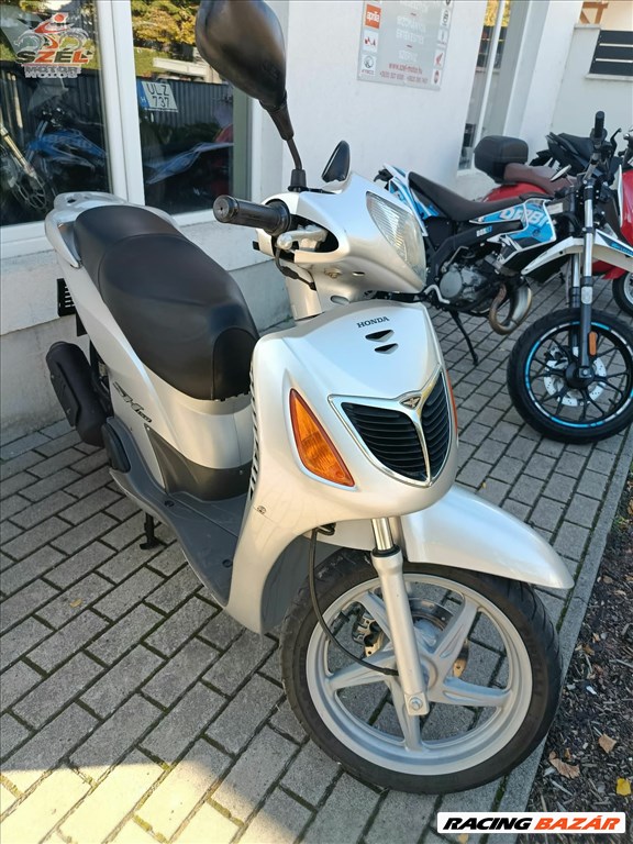Honda SH150 LC (2003) 2. kép