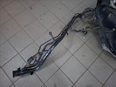 Mazda CX-5  üzemanyag tankbeöntő