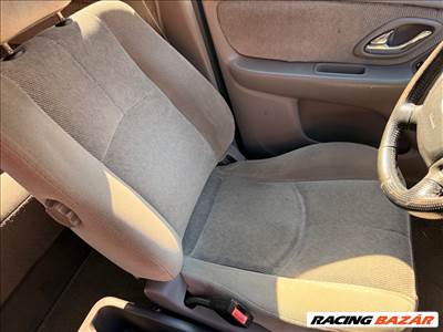 Mazda Tribute 2.0B  bal első ülés