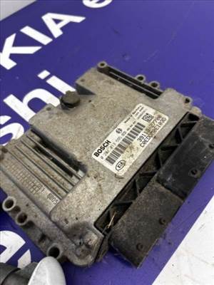 Kia Ceed motorvezérlő gyújtáskapcsoló szett ECU 3911327700-BON