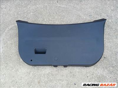 Mazda 2 csomagtérajtó burkolat eladó!